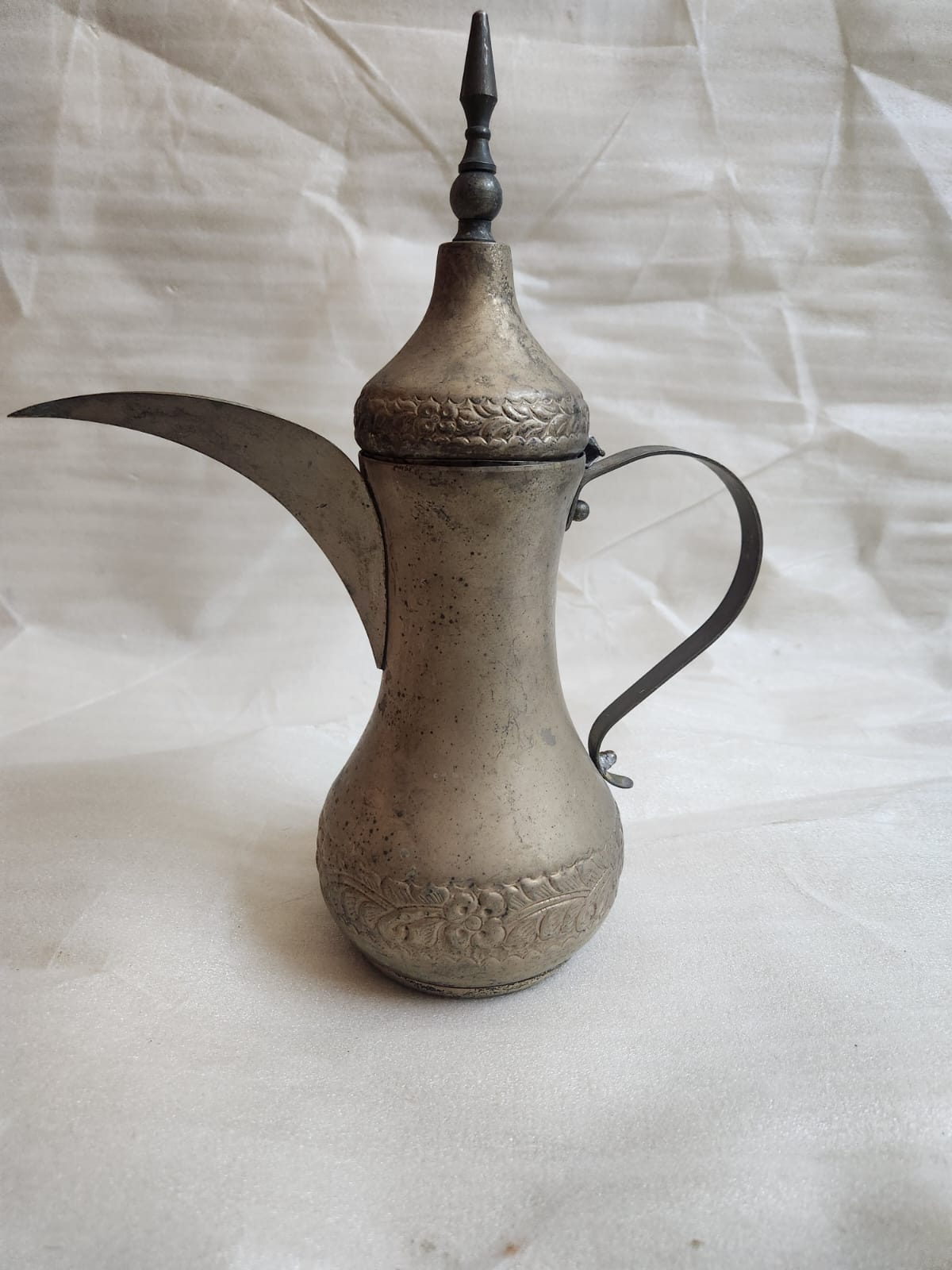 Elegant Silver Arabic coffe dallah 
