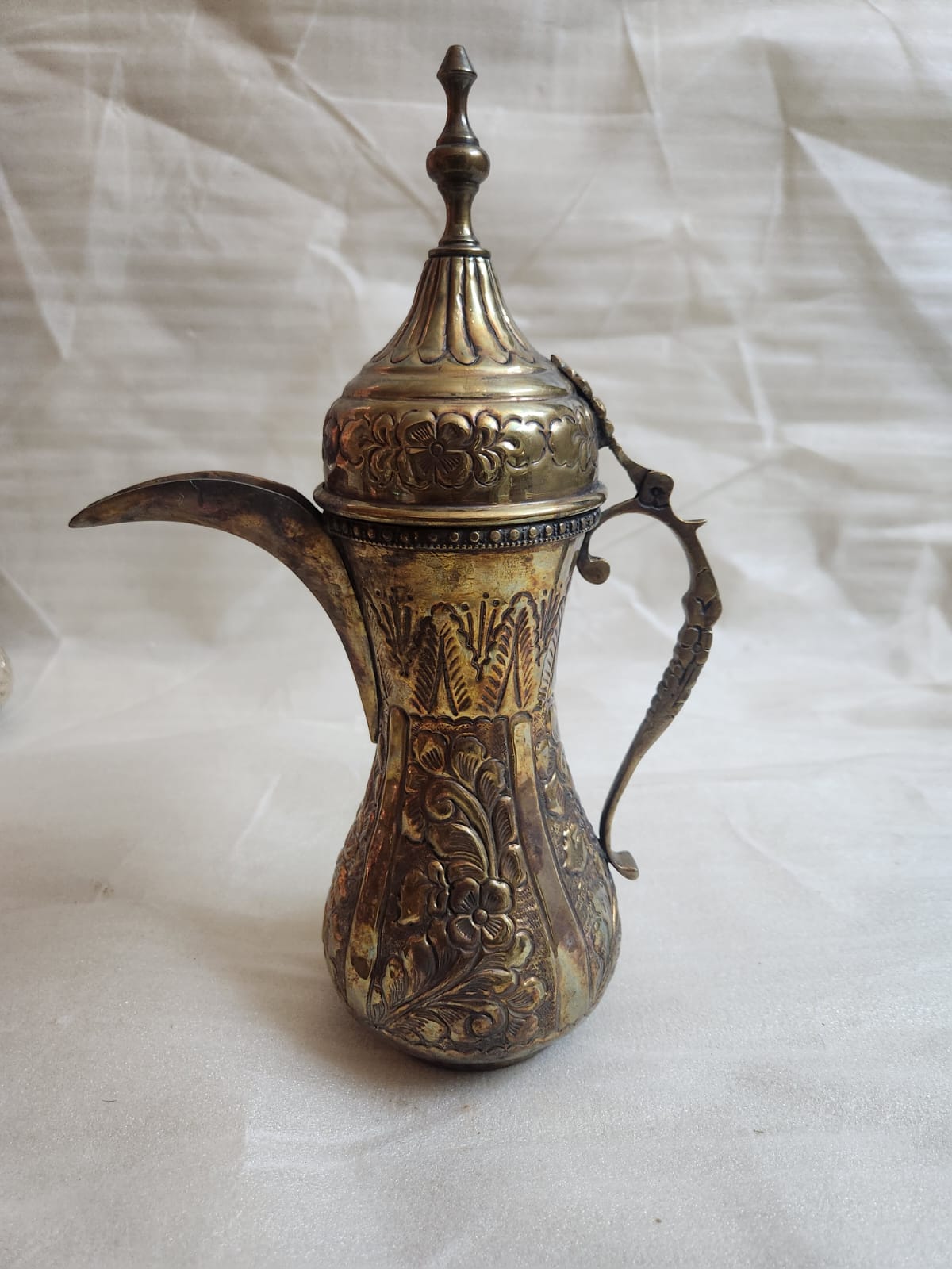 Elegant Silver Arabic coffe dallah 